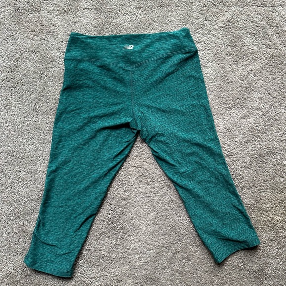 New Balance NB Dry 3/4 Length Leggings - Picture 3 of 4